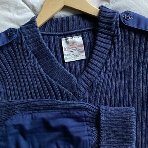 Woolly Pully Sweater Mens 42 Blue V Neck 100% Wool Epaulet Elbow Patch England